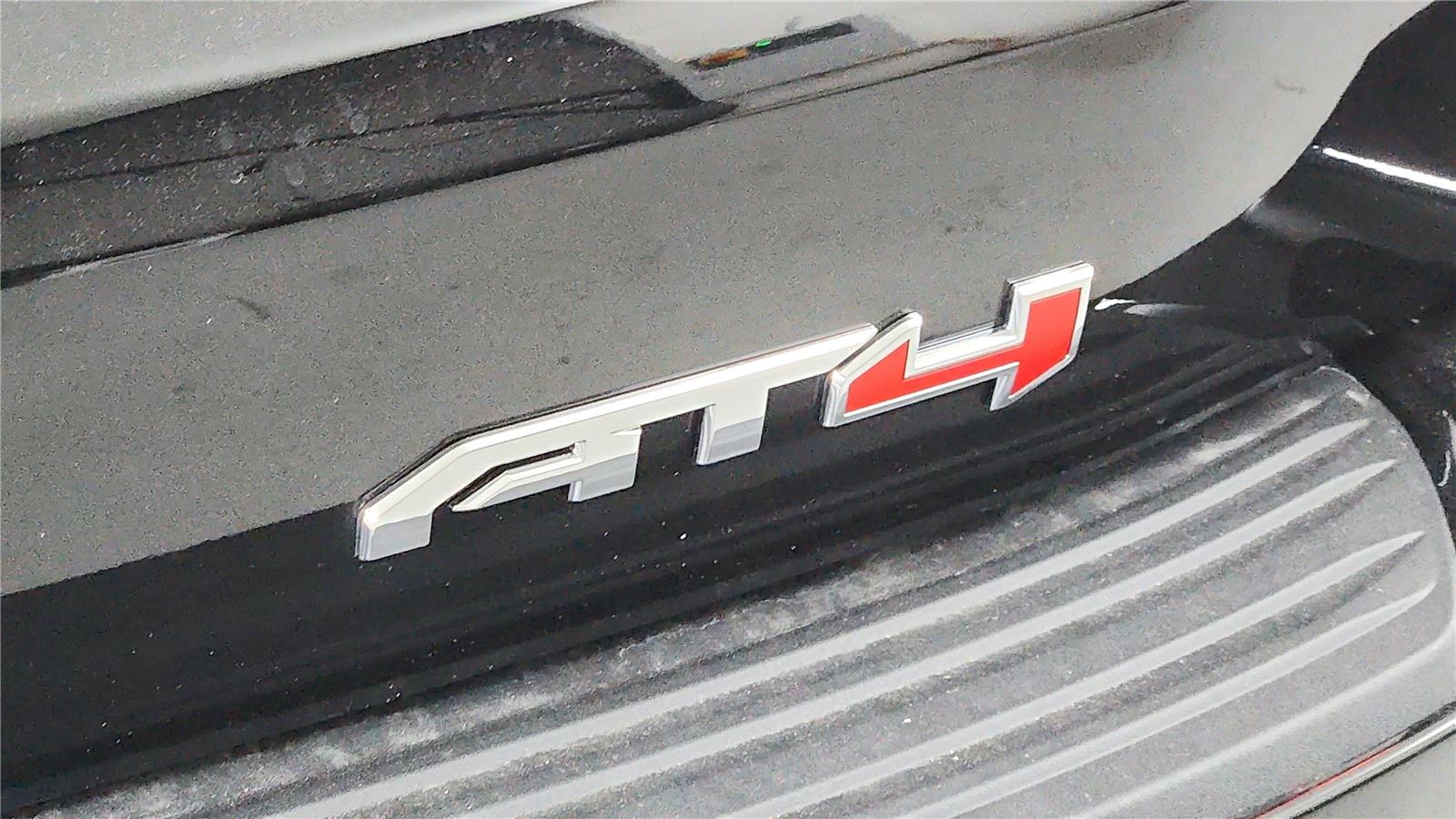 2026 GMC Yukon AT4 Ultimate - Photo 26