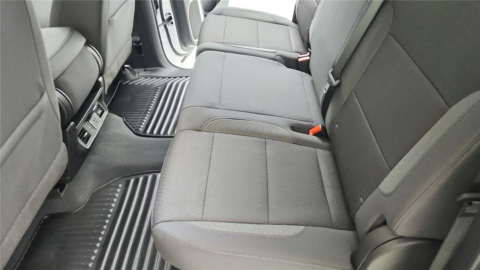 2026 GMC Sierra 1500 SLE - Photo 27