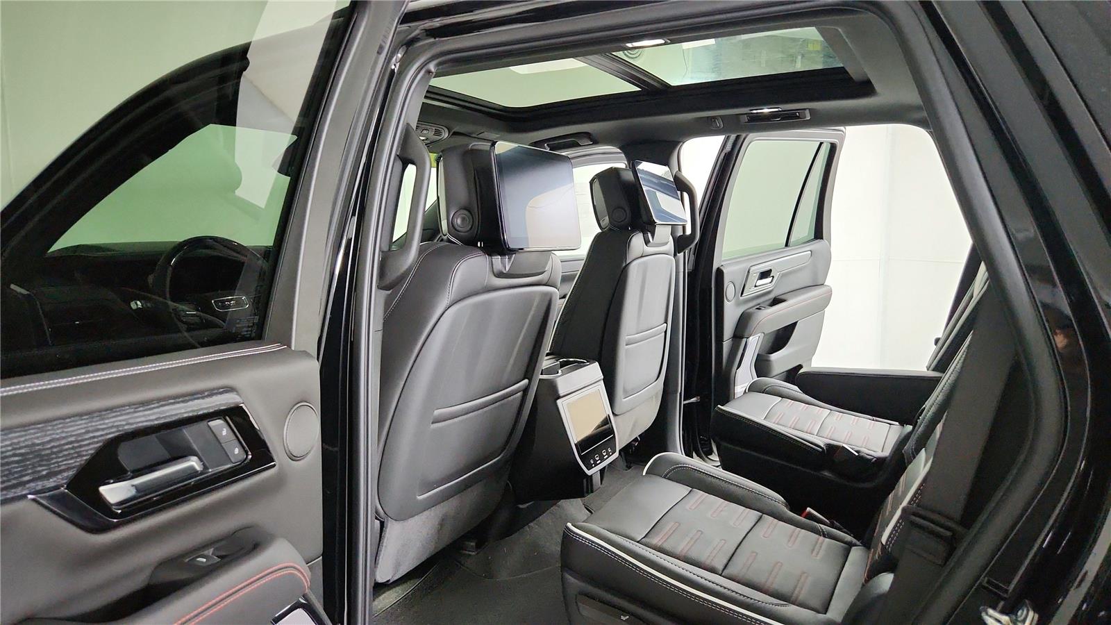 2026 GMC Yukon AT4 Ultimate - Photo 22