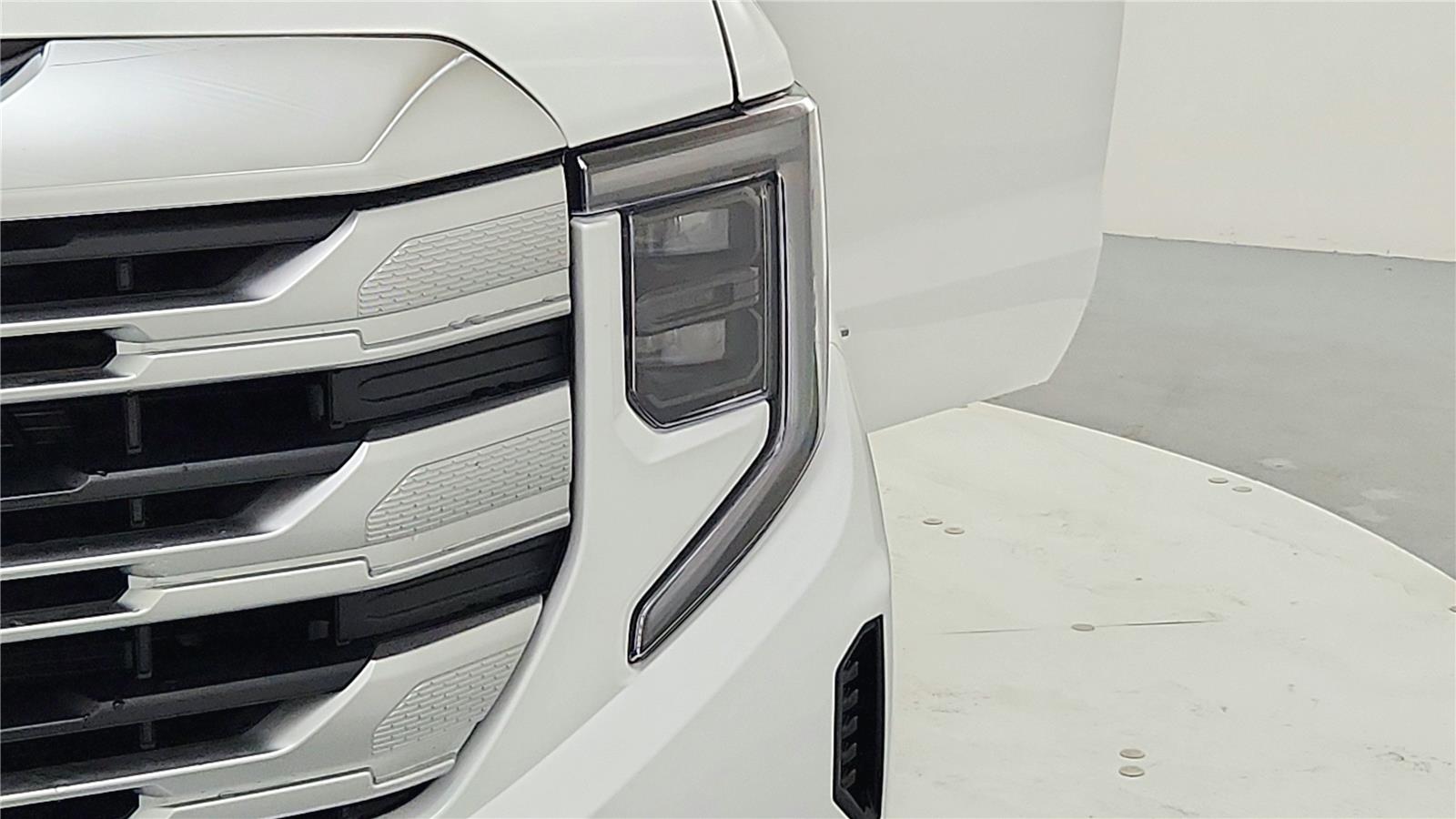 2026 GMC Sierra 1500 SLE - Photo 16