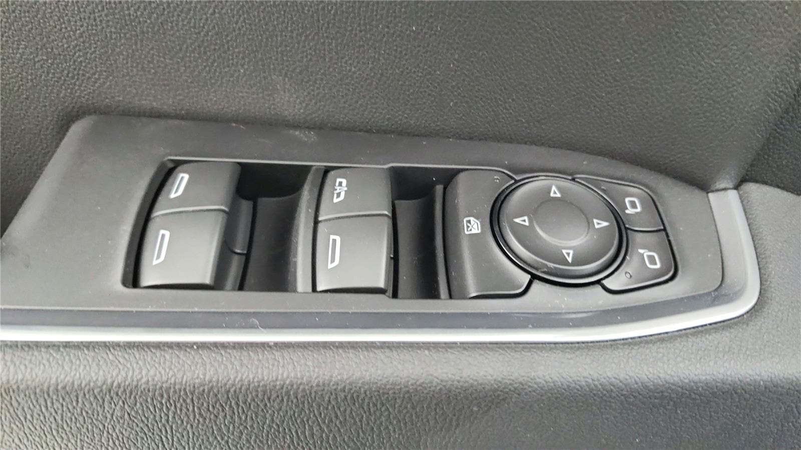 2026 GMC Sierra 1500 SLE - Photo 25