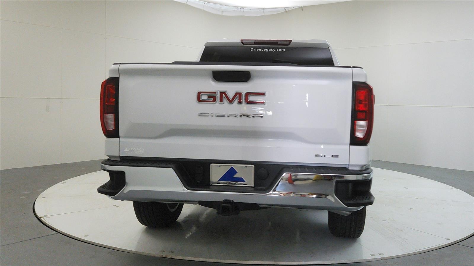 2026 GMC Sierra 1500 SLE - Photo 6