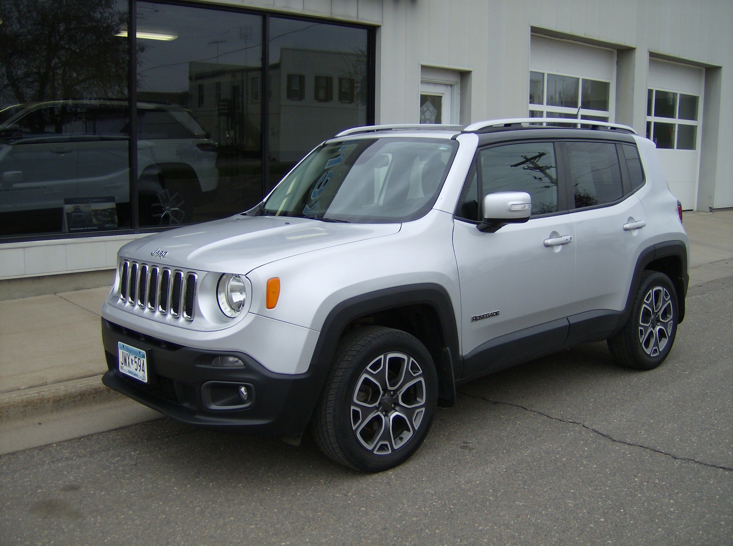 Used 2017 Jeep Renegade Limited with VIN ZACCJBDB3HPE51530 for sale in Mora, Minnesota