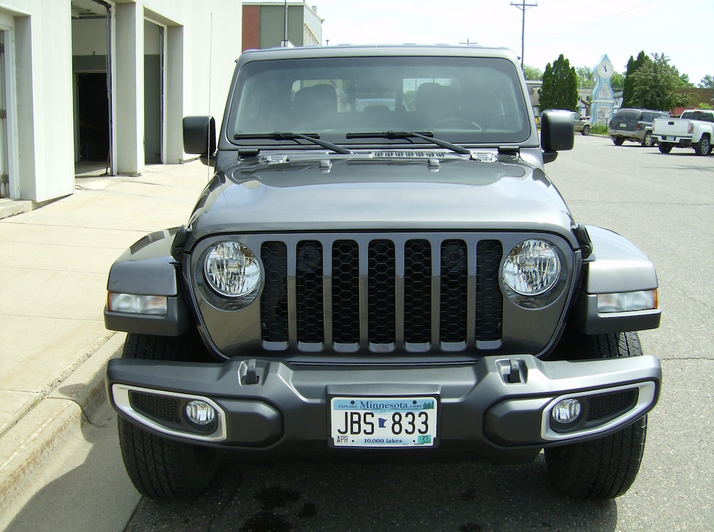 Used 2022 Jeep Gladiator Sport Truck Crew Cab