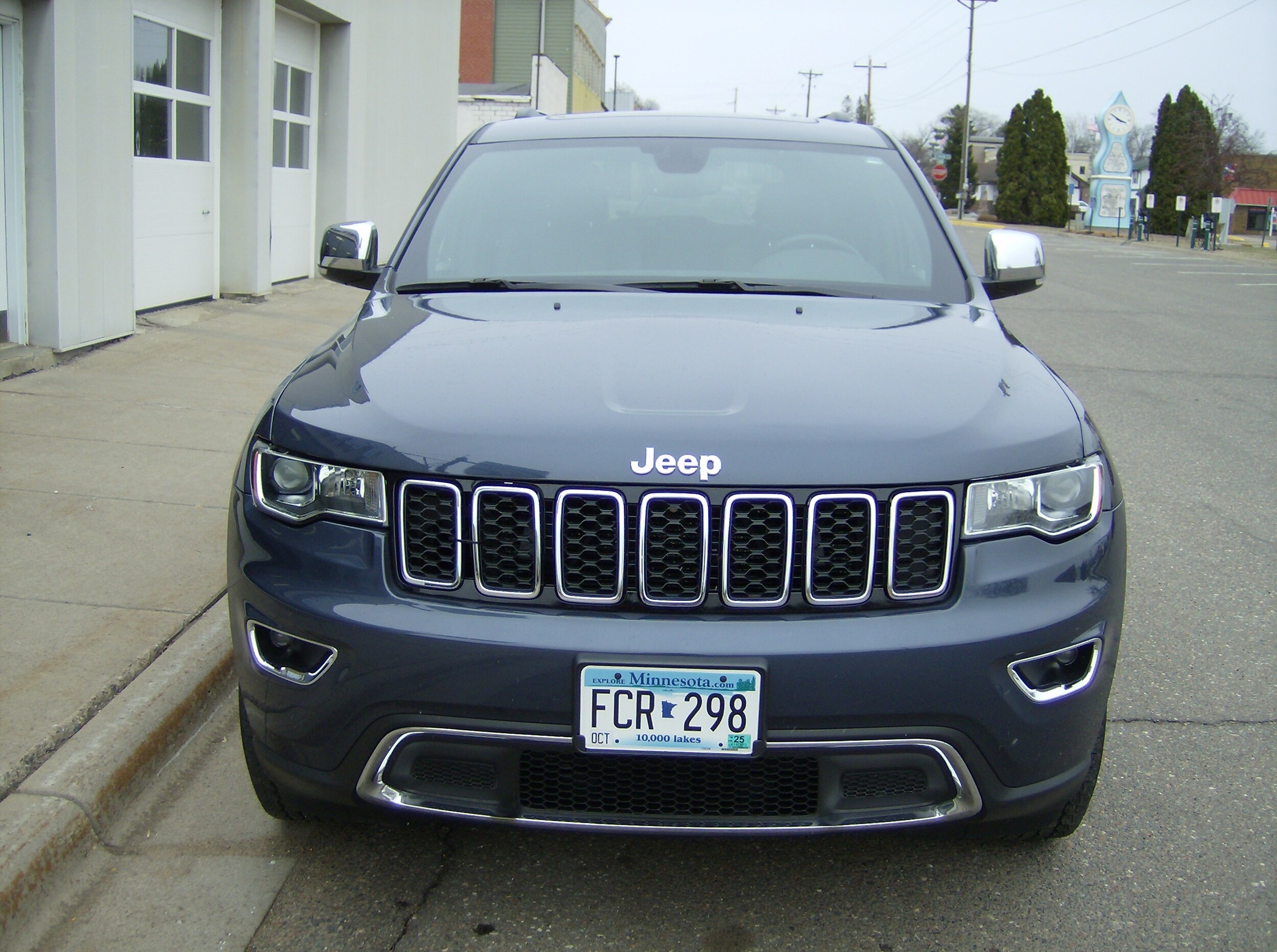 2021 Jeep Grand Cherokee Limited photo 3