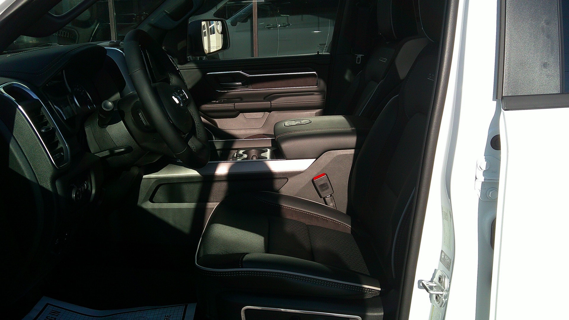 2026 RAM 1500 Laramie - Photo 13