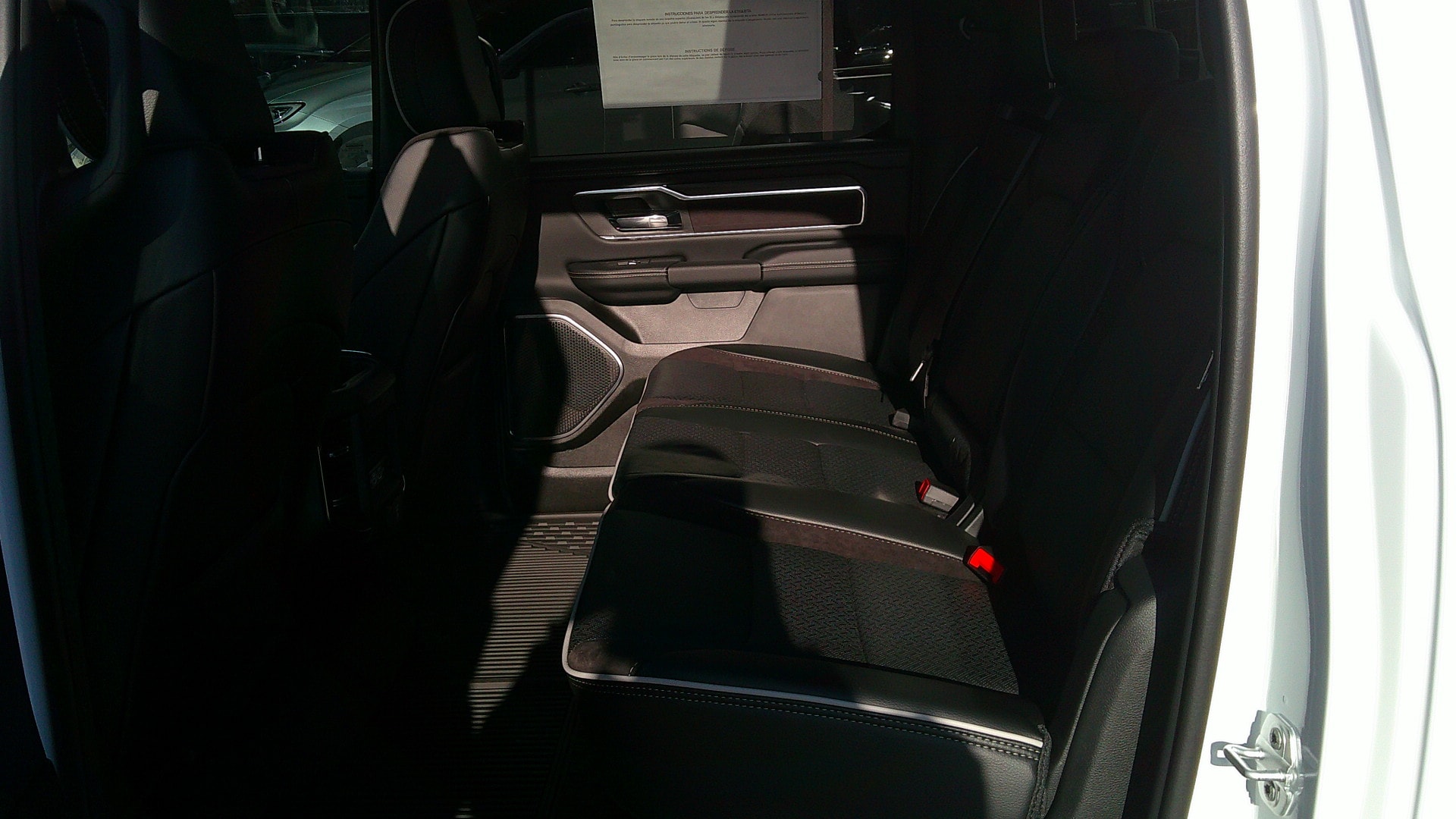 2026 RAM 1500 Laramie - Photo 10
