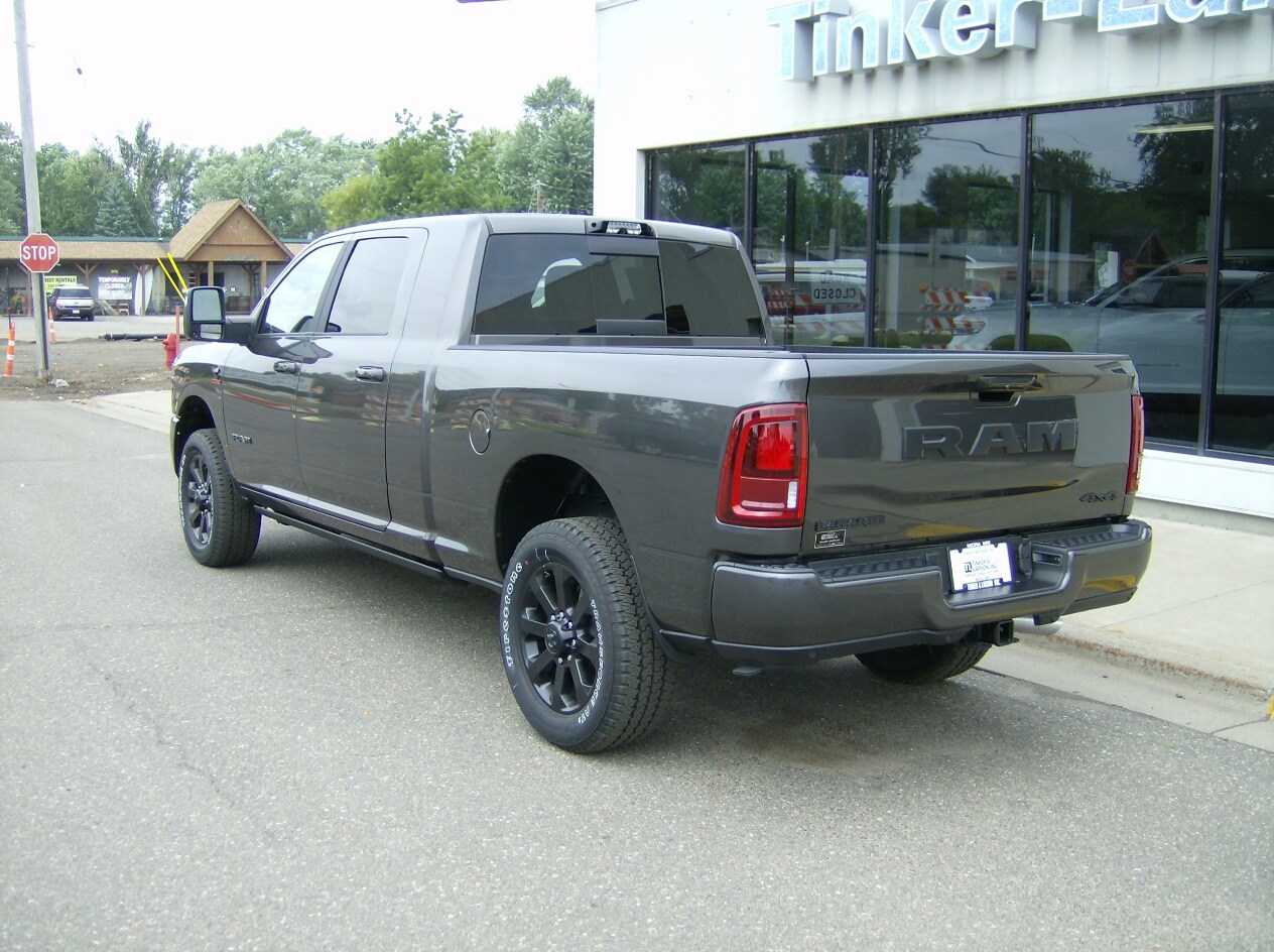 2025 Ram 2500 Laramie photo 4