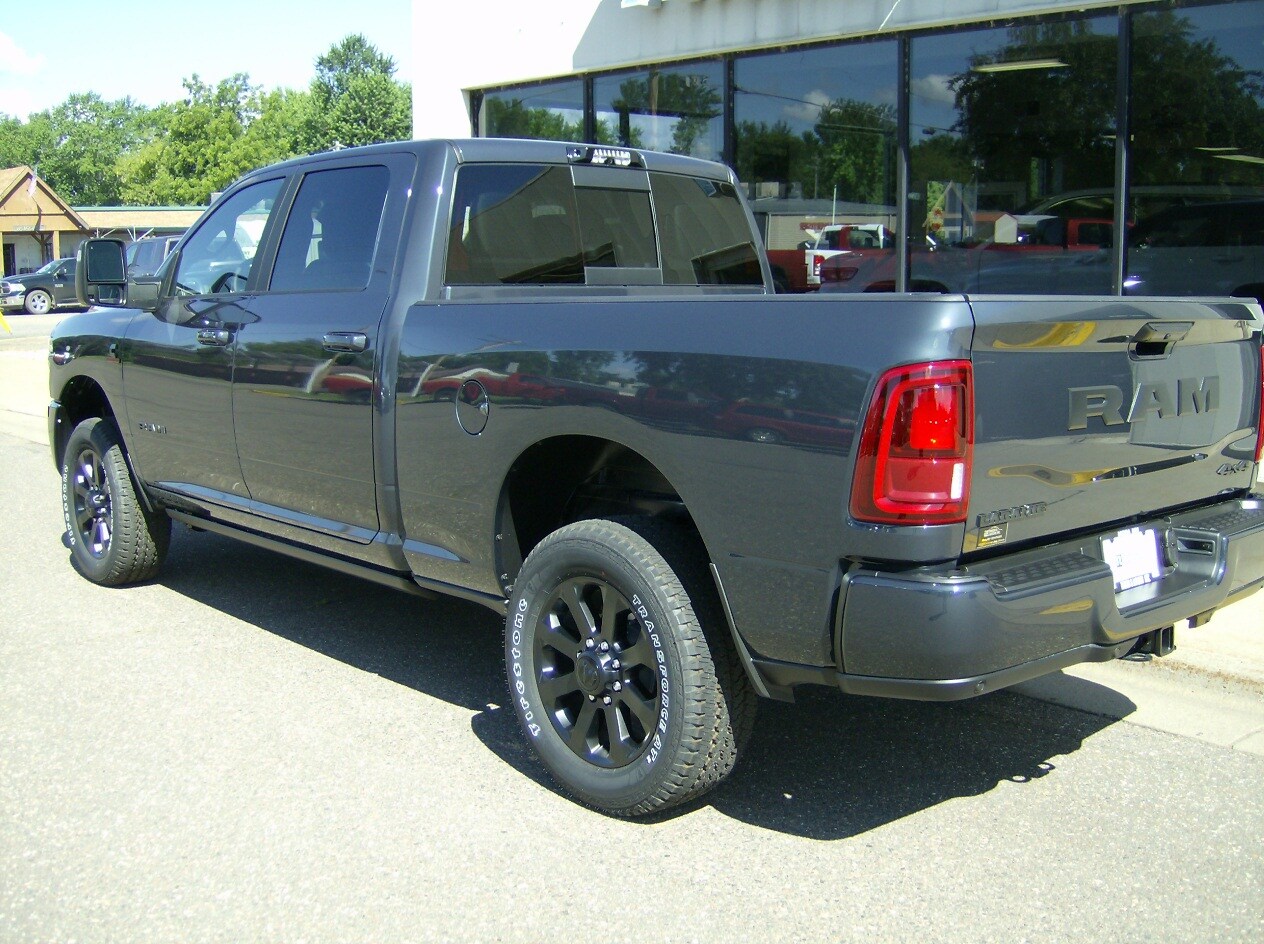2025 Ram 2500 Laramie photo 4