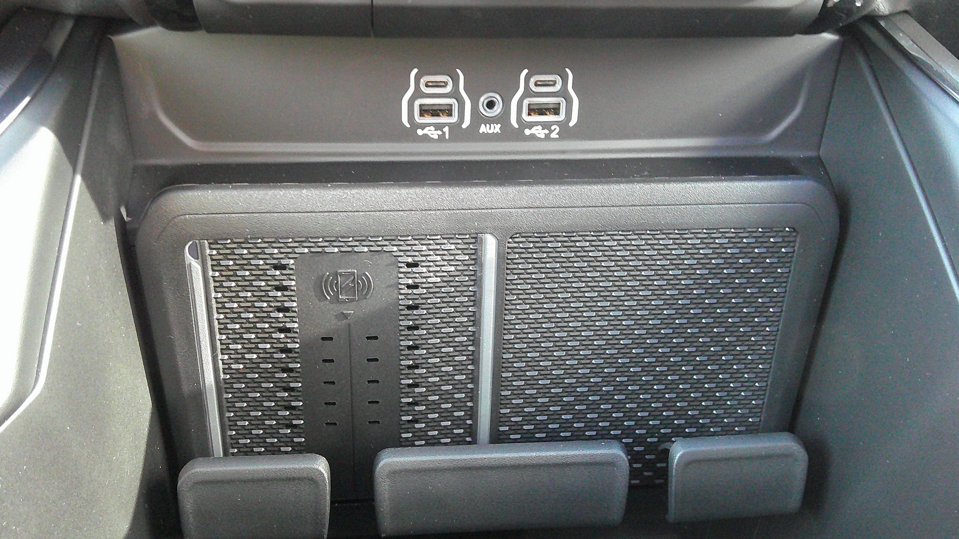 2026 RAM 1500 Laramie - Photo 18