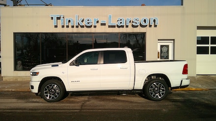 2026 Ram 1500 LARAMIE CREW CAB 4X4 5'7 BOX Pickup