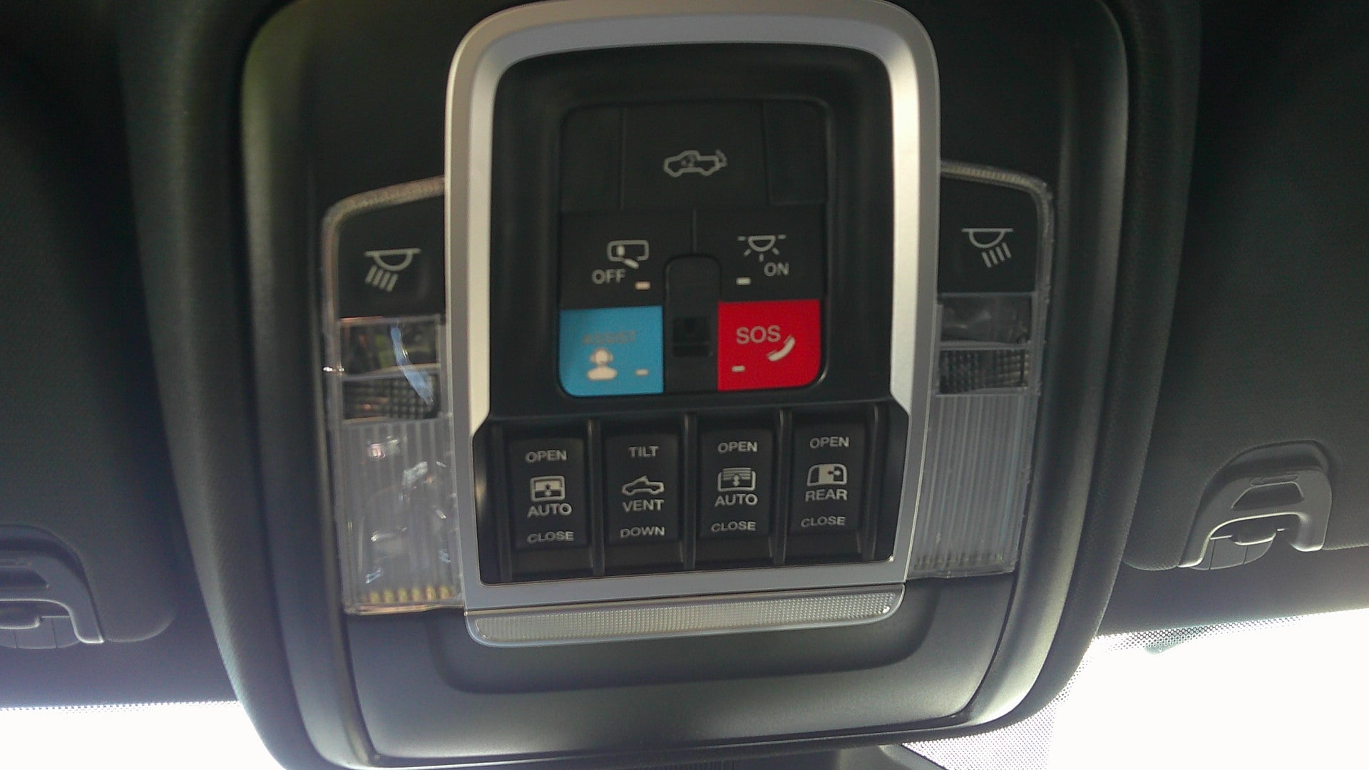 2026 RAM 1500 Laramie - Photo 19