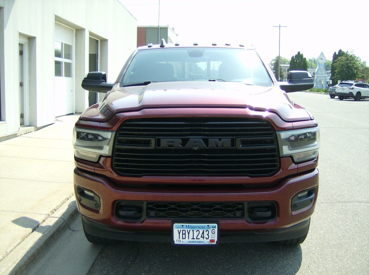 2020 Ram 3500 Laramie photo 3