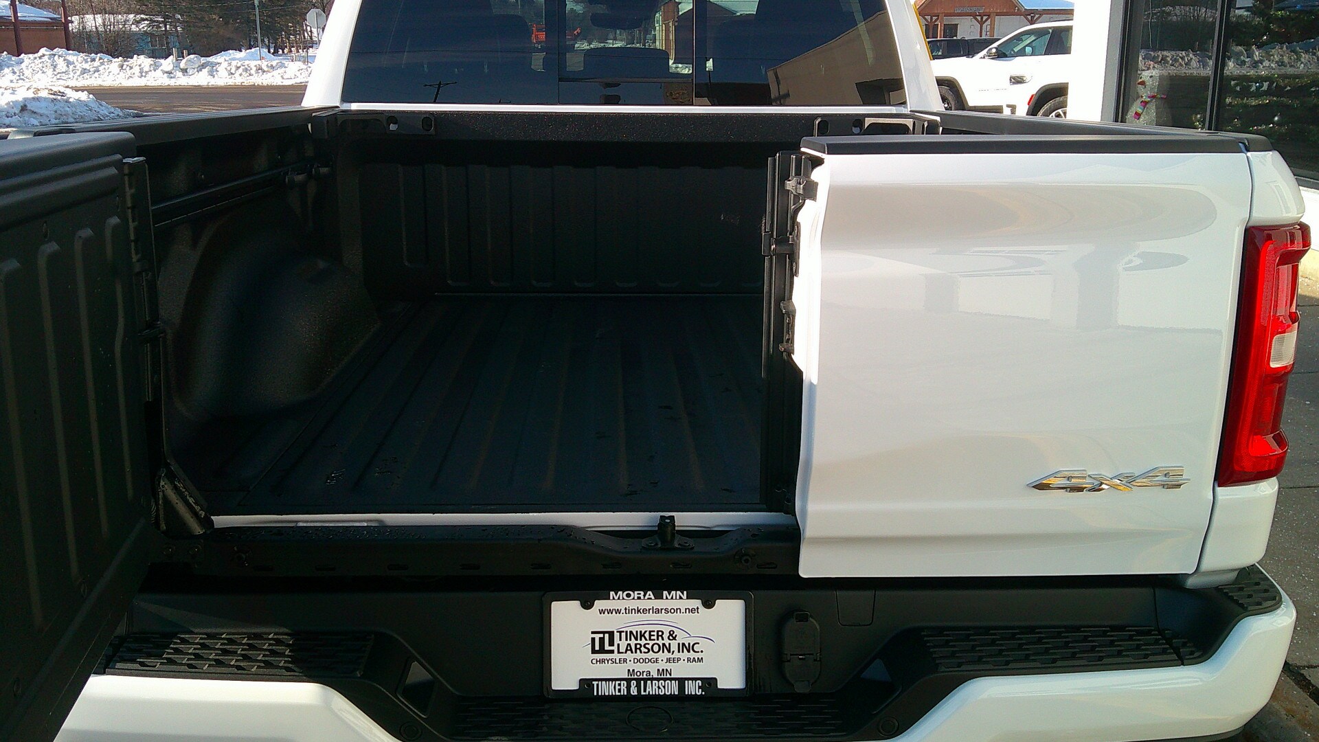 2026 RAM 1500 Laramie - Photo 8