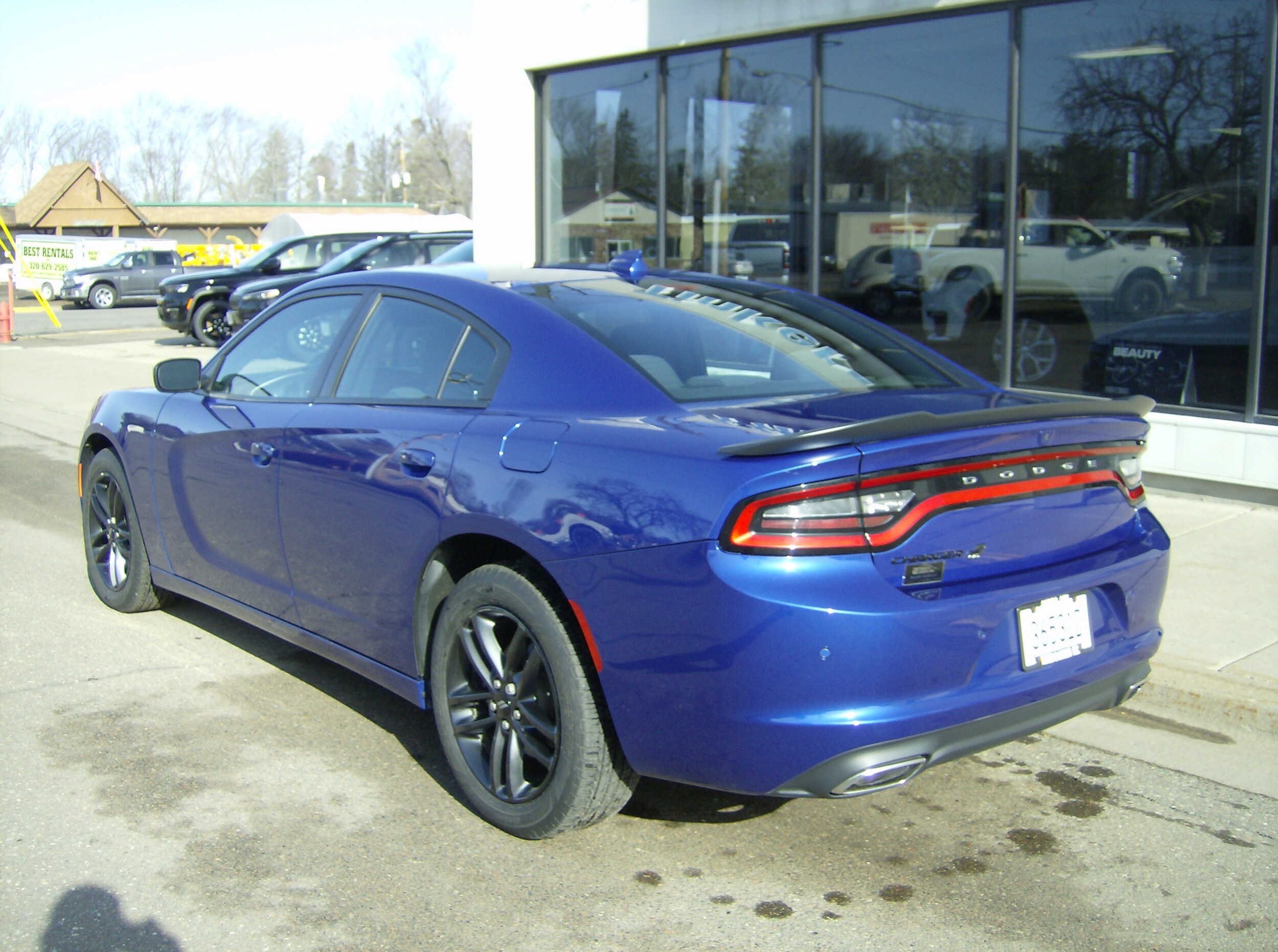 2019 Dodge Charger SXT photo 4