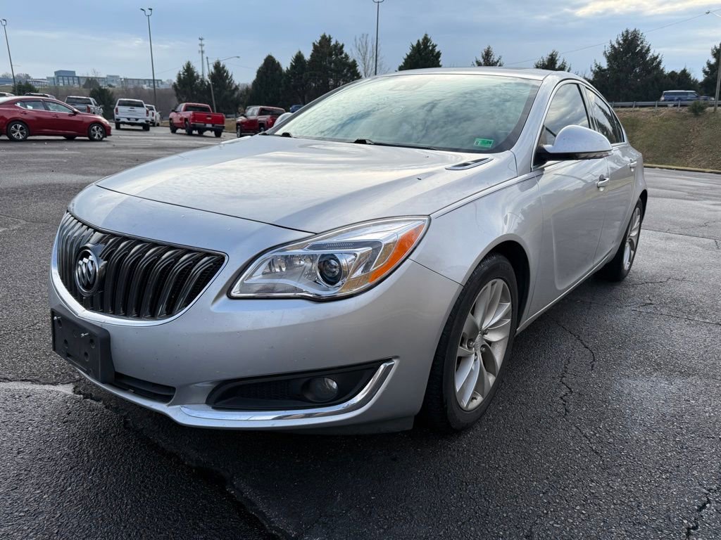 2017 Buick Regal Premium II photo 2