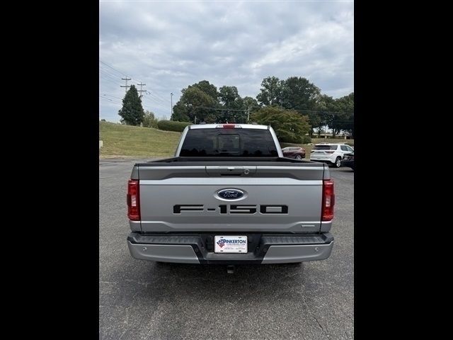 2022 Ford F-150 XLT photo 3