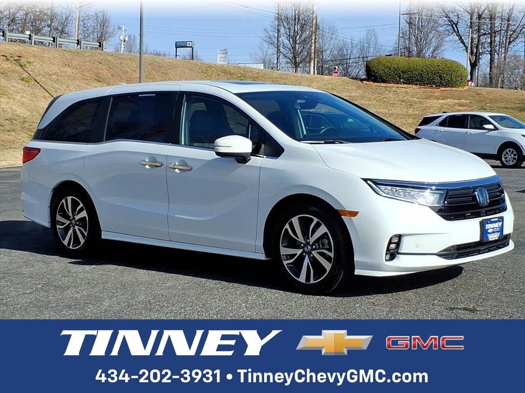 2023 Honda Odyssey Touring's photo
