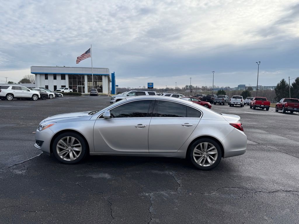2017 Buick Regal Premium II photo 3