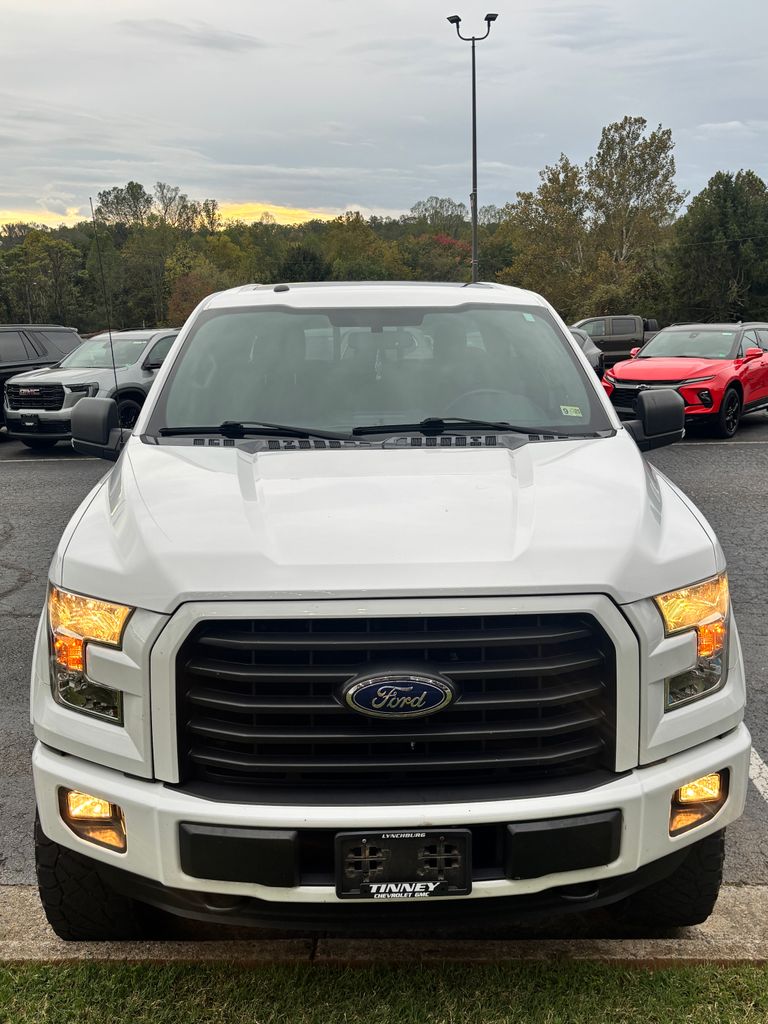 2016 Ford F-150 XLT photo 2