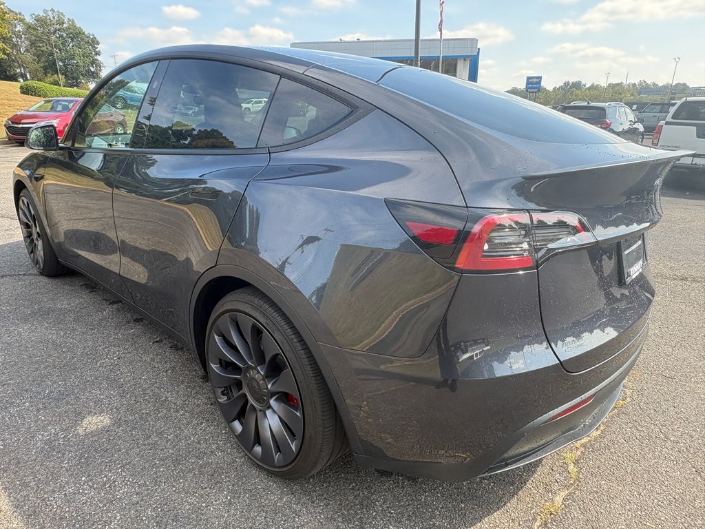 2025 Tesla Model Y Performance photo 4