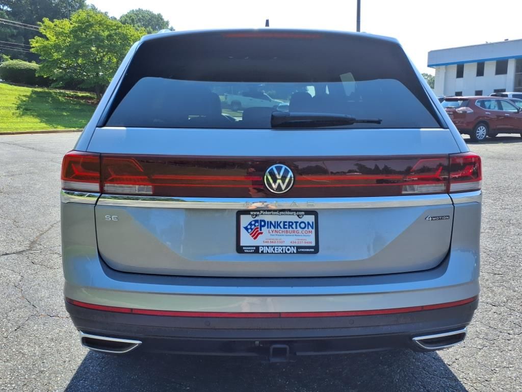 2025 Volkswagen Atlas SE Technology photo 3