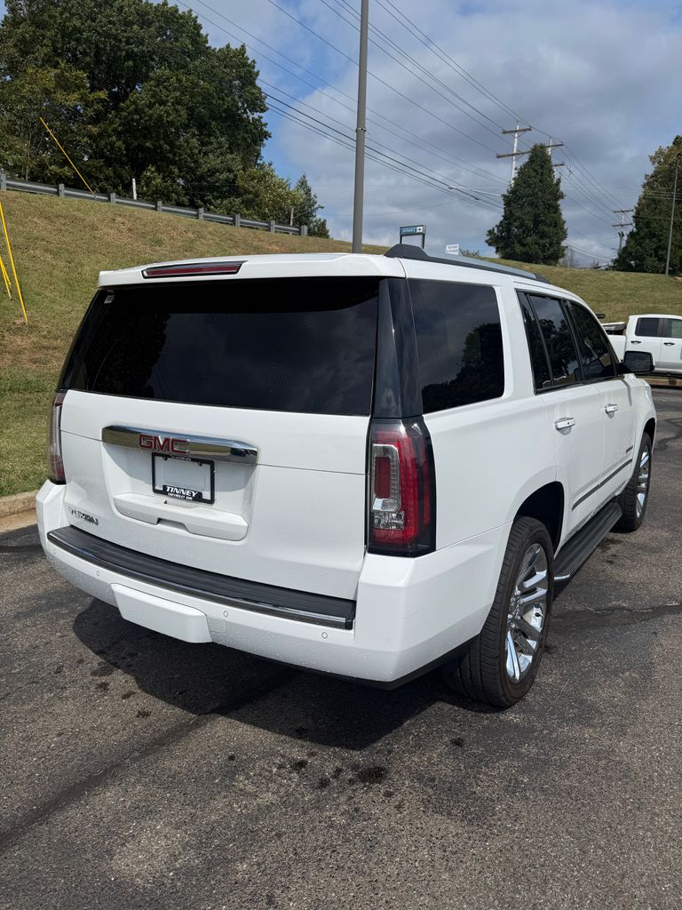 2017 Gmc Yukon Denali photo 3