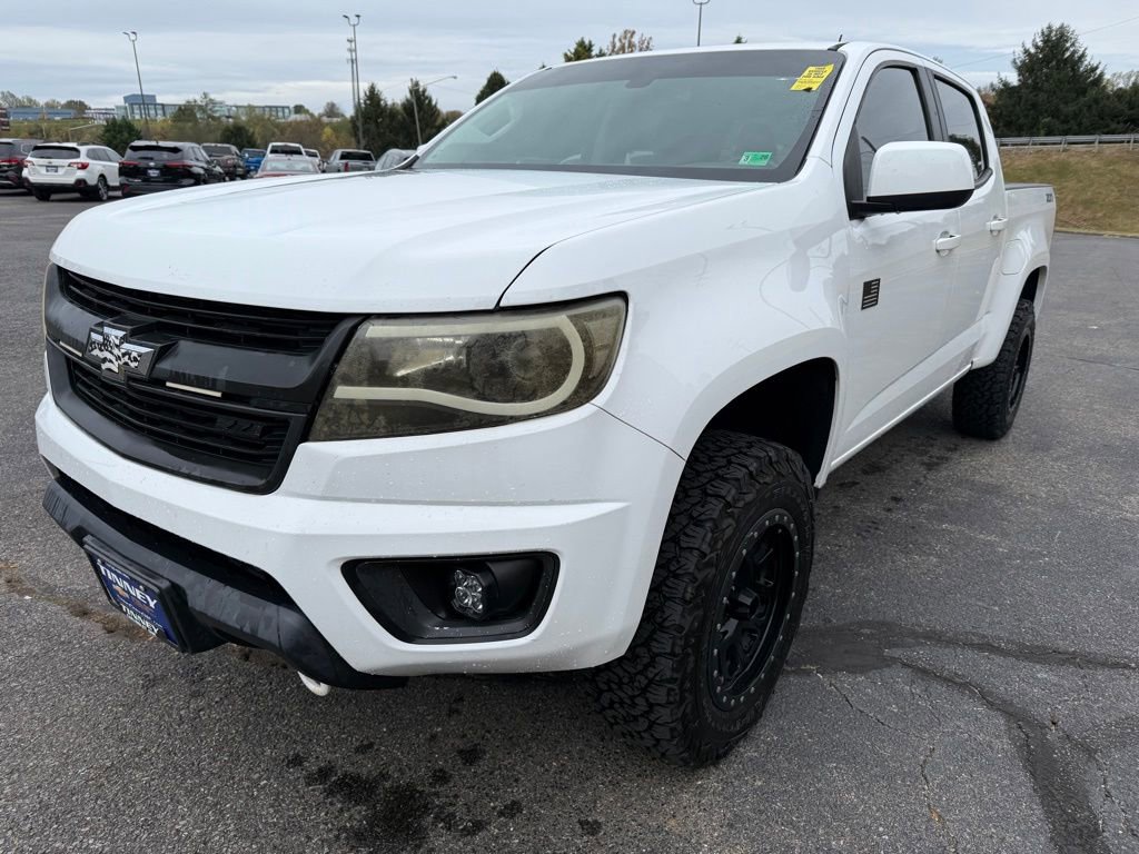 2017 Chevrolet Colorado Z71 photo 2