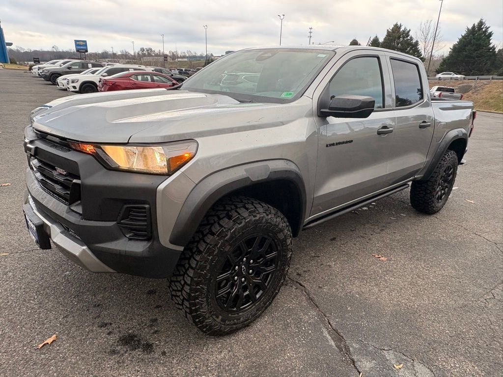 2024 Chevrolet Colorado Trail Boss photo 3