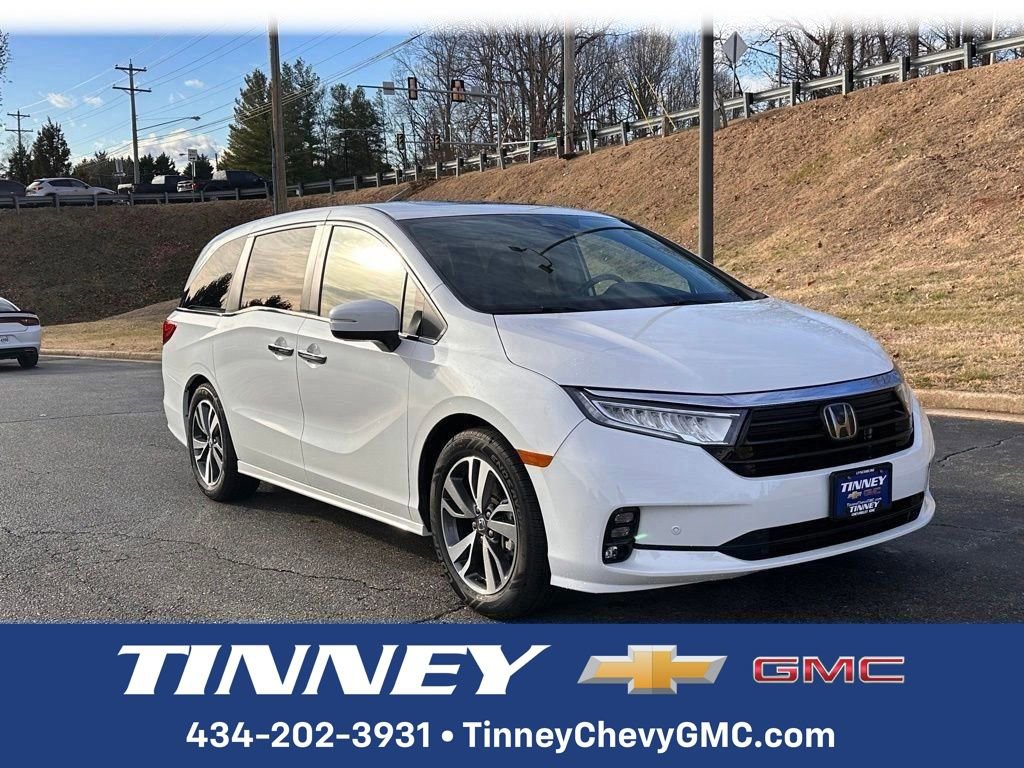 2023 Honda Odyssey Touring's photo