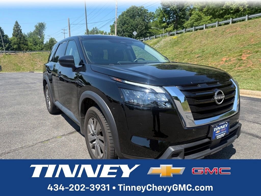 Used 2023 Nissan Pathfinder S SUV