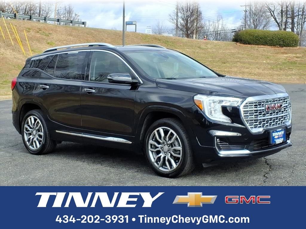 2022 GMC Terrain Denali's photo