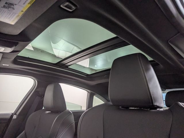 2025 BMW 2 Series 228 - Photo 15