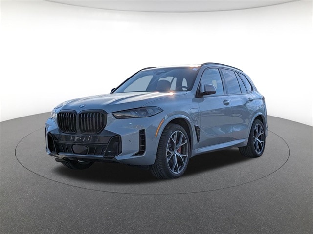 2026 BMW X5 50e's photo