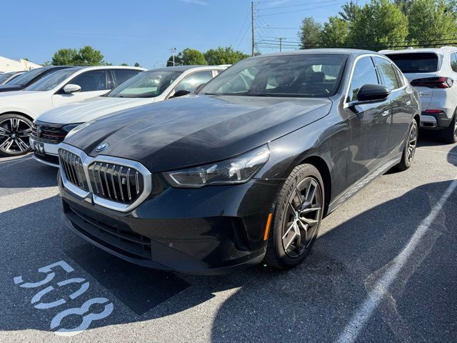 2024 BMW i5 eDrive40's photo