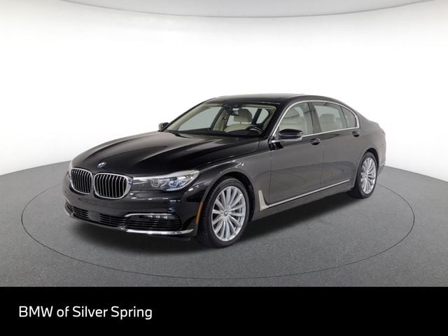 2017 BMW 7 Series 740i xDrive's photo