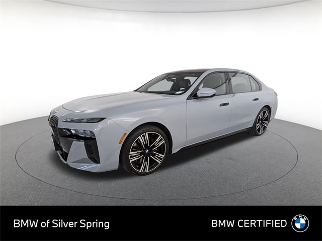 2025 BMW 7 Series 760's photo