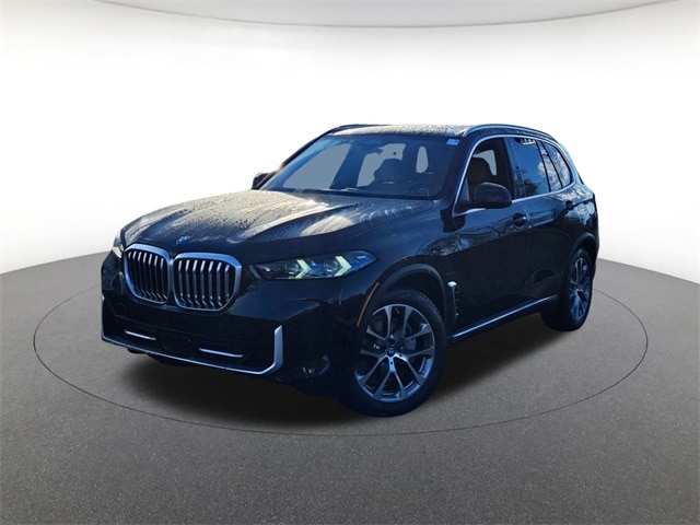 2025 BMW X5 50e's photo