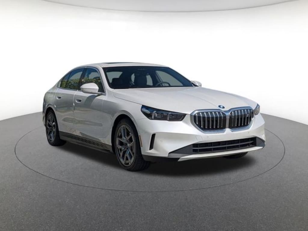 New 2026 BMW i5 xDrive40 Sedan