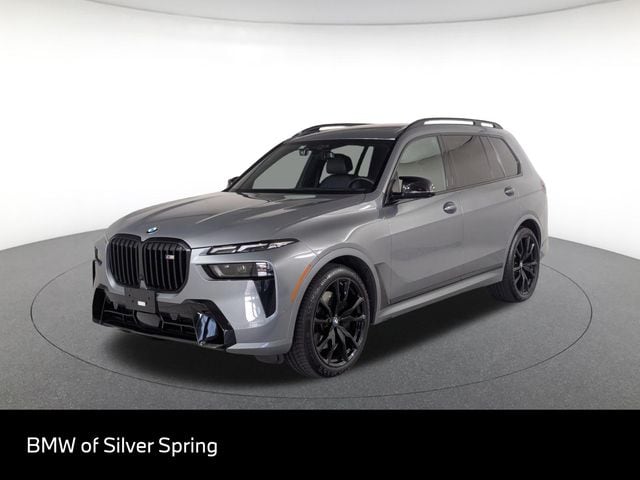 2024 BMW X7 M60i's photo