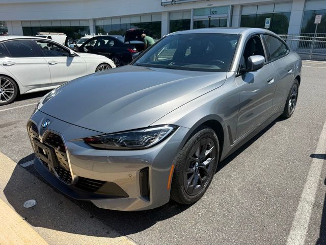 2023 BMW i4 eDrive35's photo