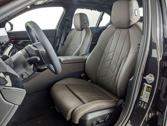 2026 BMW 5 Series 530i - Photo 9