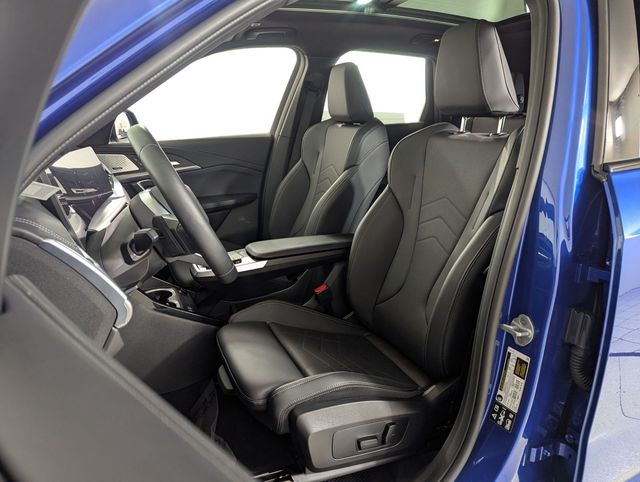 2025 BMW X1 28i - Photo 9