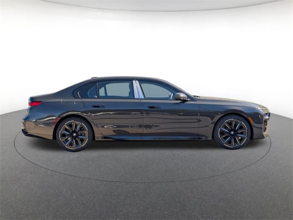 New 2026 BMW 760i xDrive Sedan