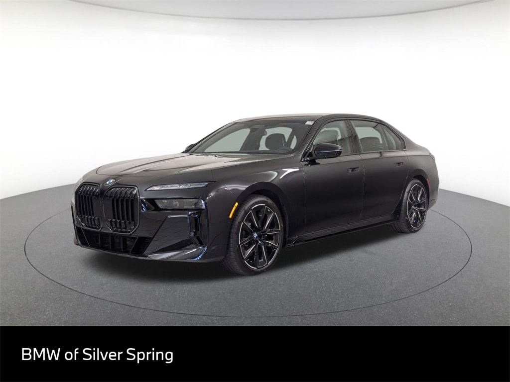2025 BMW 7 Series 760's photo