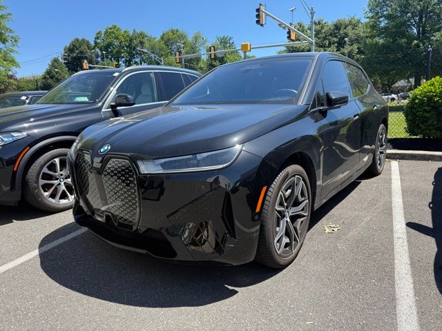 2024 BMW iX xDrive50's photo
