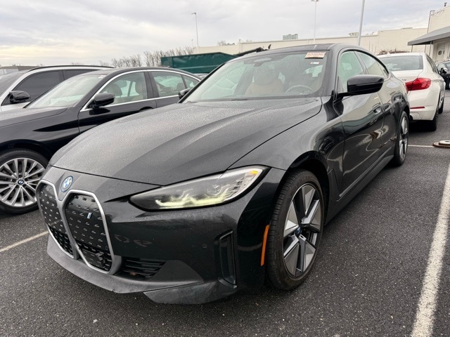 2023 BMW i4 35's photo