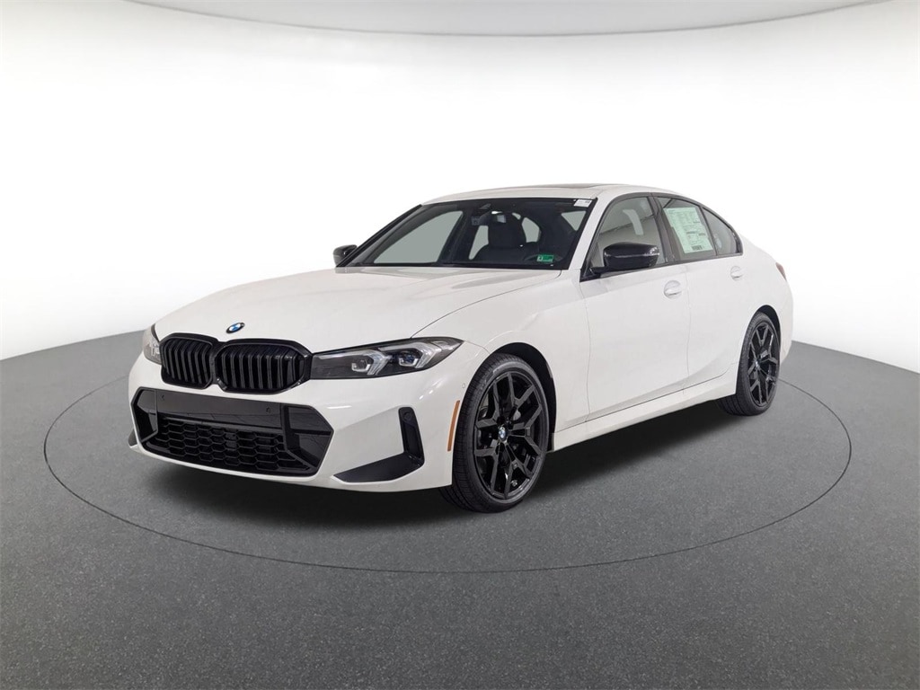 2025 BMW 3 Series 330i's photo