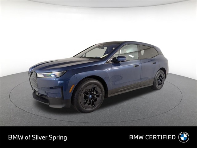 2024 BMW iX Base's photo