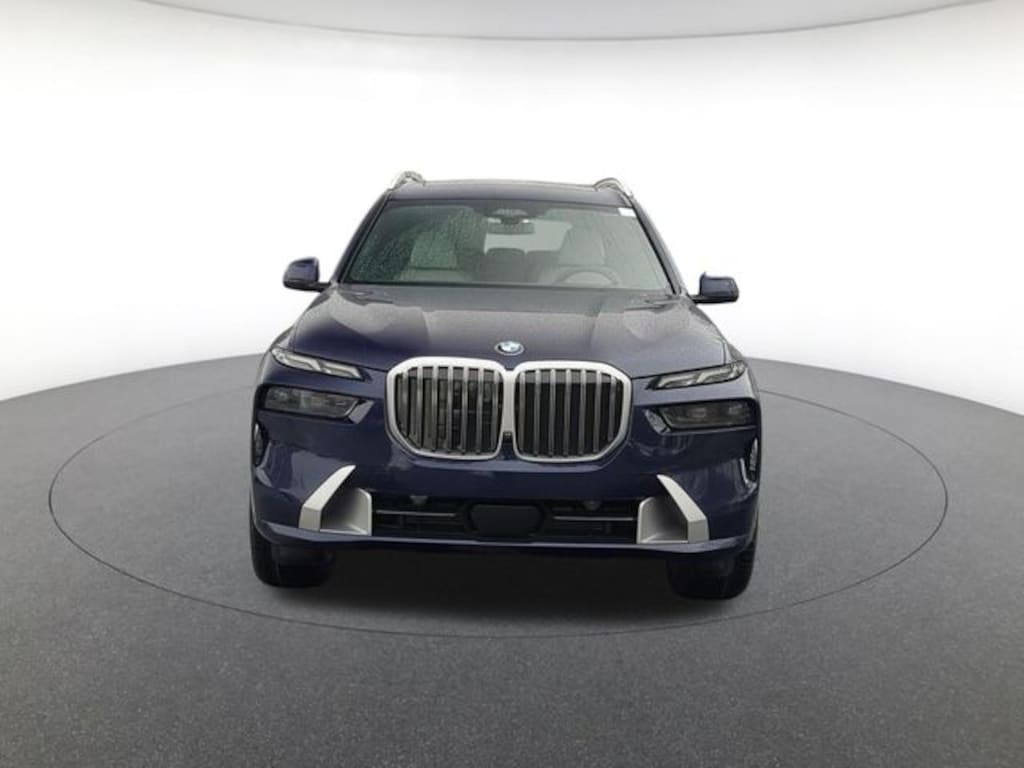 New 2026 BMW X7 xDrive40i SUV